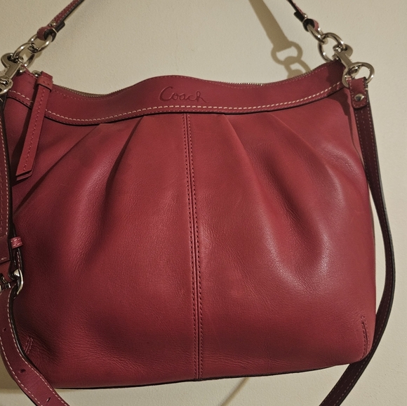 Coach Red-Pink Pleated Leather Zipper Closure Hobo Crossbody Shoulder Bag Purse - Picture 2 of 11